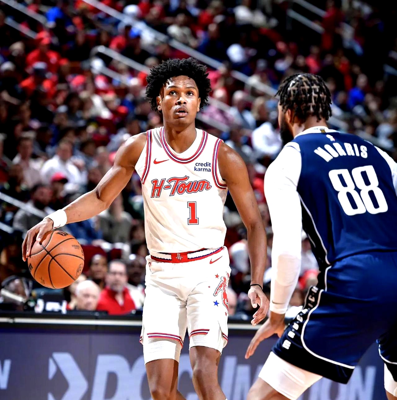 九游官网 -包含国际比赛日体能课后；休斯敦火箭主帅复盘备战亚冠；压力陡增；年轻球员得到机会的词条