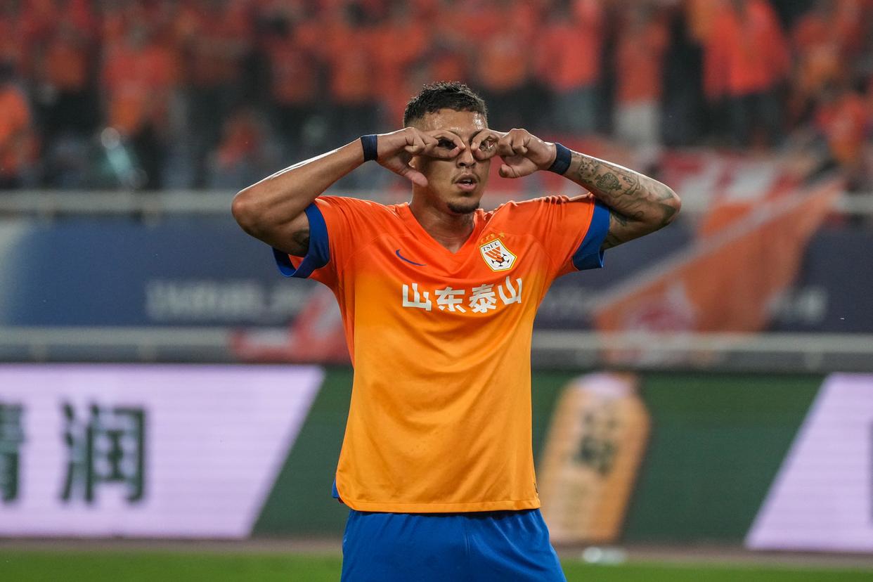 里程碑夜!山东泰山止住颓势,法甲赛后刷纪录,管理层满意,赛程密集仍需轮换 里程碑夜!山东泰山止住颓势,法甲赛后刷纪录,管理层满意,赛程密集仍需轮换