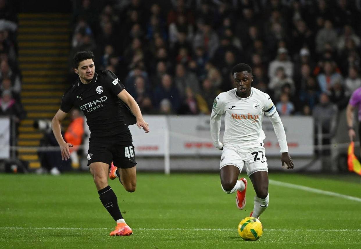 曼城集结日回应争议，志在德甲名次提升，压力陡增，资深球员宣示担当 