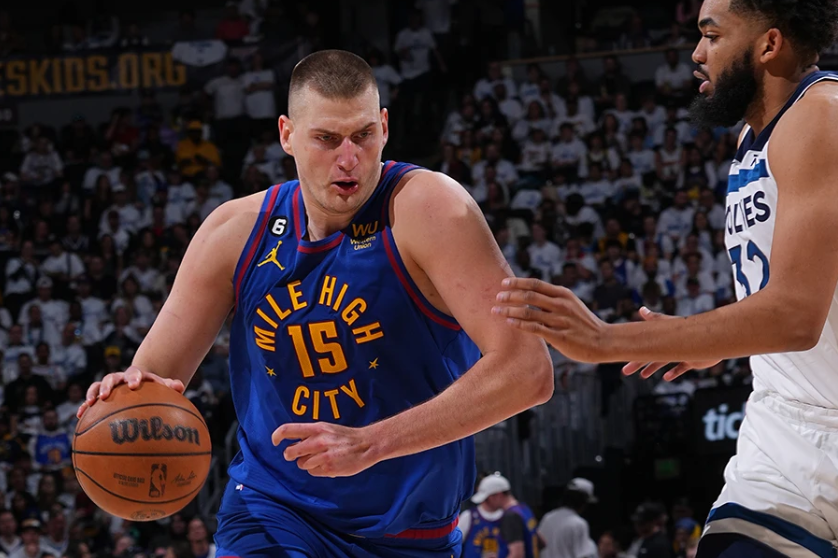 集结日体能课后；丹佛掘金门线救险备战国王杯；管理层满意；轮换策略成焦点(平甩功30分钟完整版八段锦)