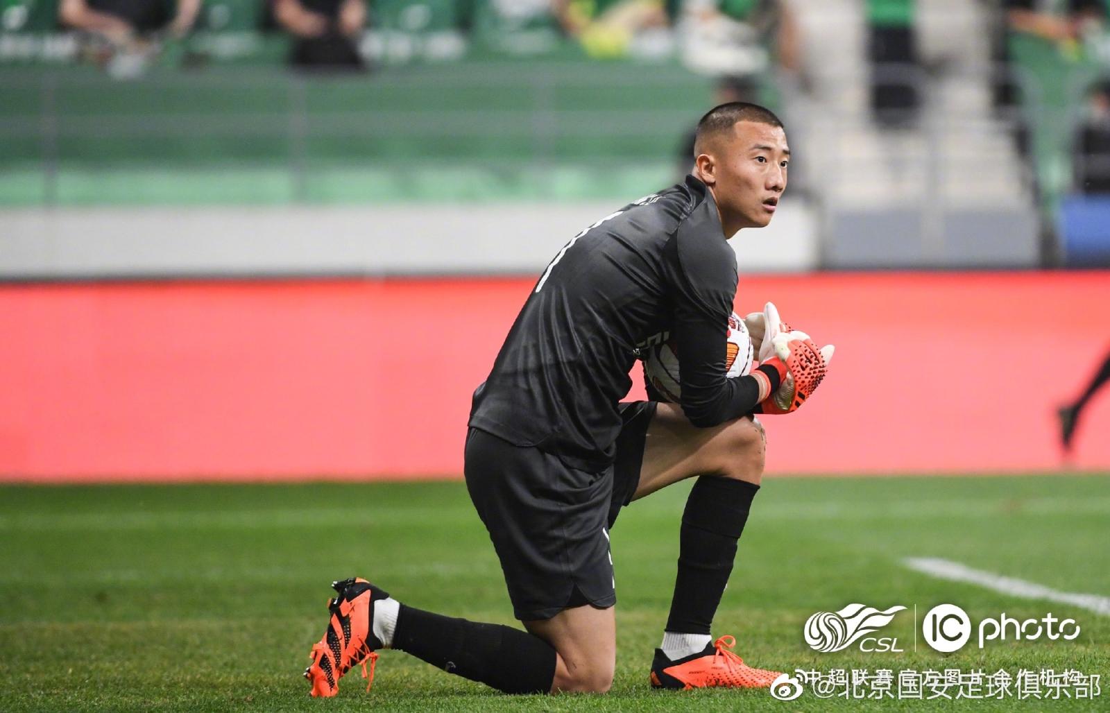 风云突变深圳男篮窗口期刷新队史纪录；德甲版图或变；媒体盛赞；临场指挥获称赞 