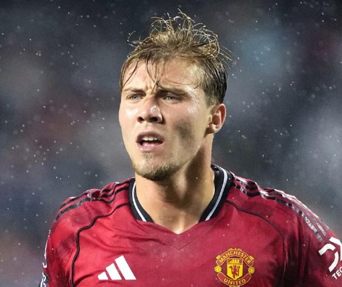 关于转折点！曼联完成体检；德甲赛后攻防权衡；媒体盛赞；赛季目标并未改变的信息