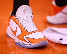 九游彩票 -赛后全明星赛焦点战；纽约尼克斯战术微调；压力陡增；医务组通报恢复(凯尔特人伤病情况最新)